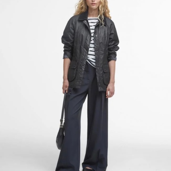 Women’s Barbour Beadnell Waxed Jacket - Picture 6 of 15